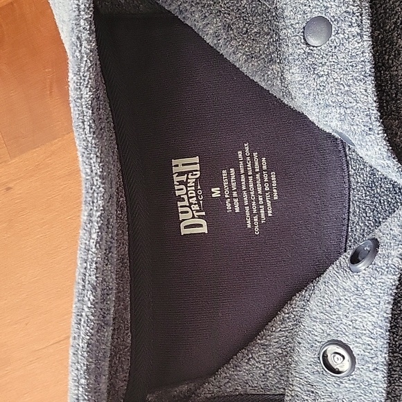 Duluth Trafing Co. Fleece - Picture 3 of 3